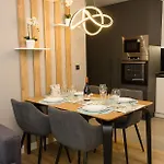 Modern Seaside Retreat 1bd By Flat Mаnager * Warna