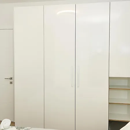 Modern Seaside Retreat 1bd By Flat Mаnager Appartamento